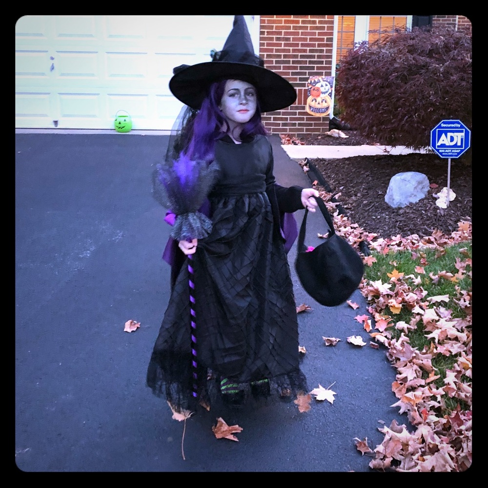 Cute Witch Costume Sz 7/8